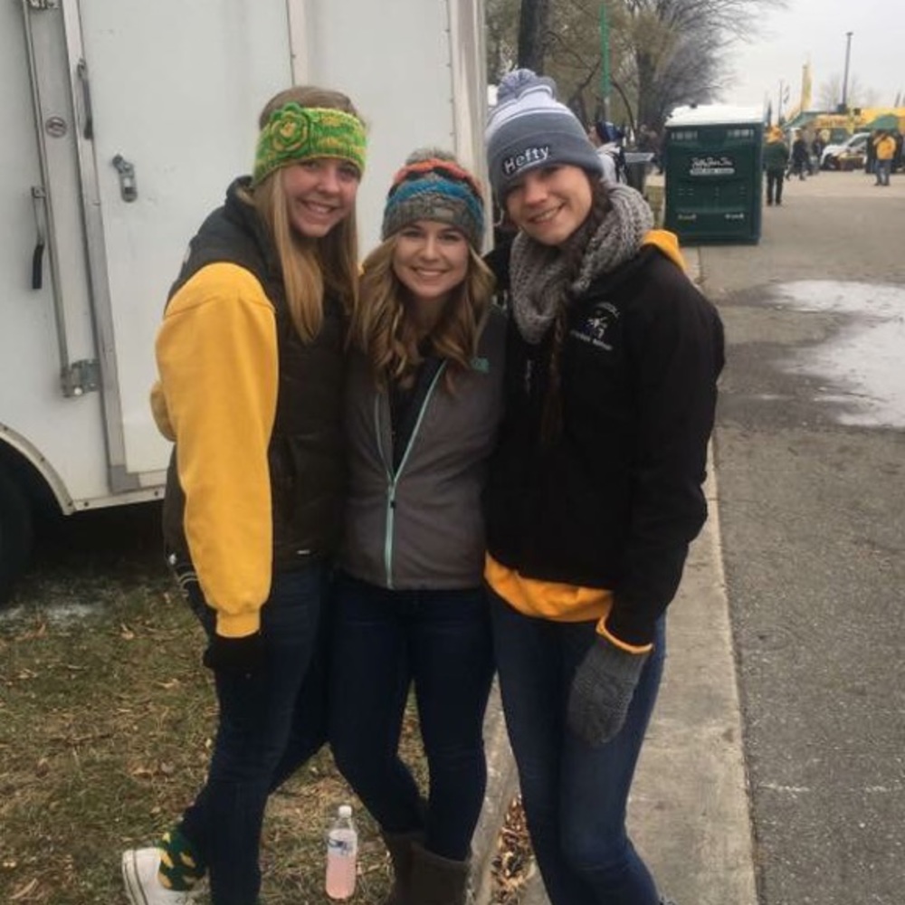 Meet your Posher, Hayley